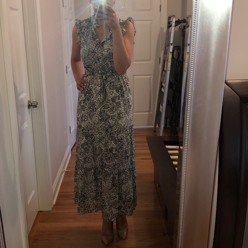 Flattering summer dress 👗